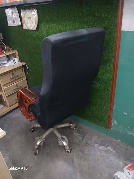 Executive office chair for sale condition 10/10 1