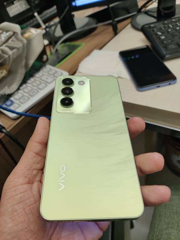 Vivo Y100 Breeeze Green 8+8/256gb 1