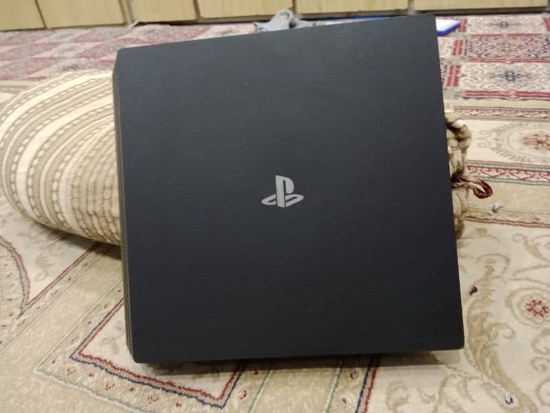 PS4 pro 1 tb 5