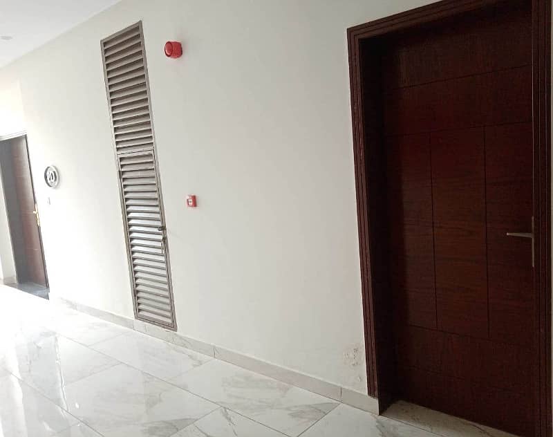 3 Bed Apt Available for rent in Askari 11 Lahore. 1