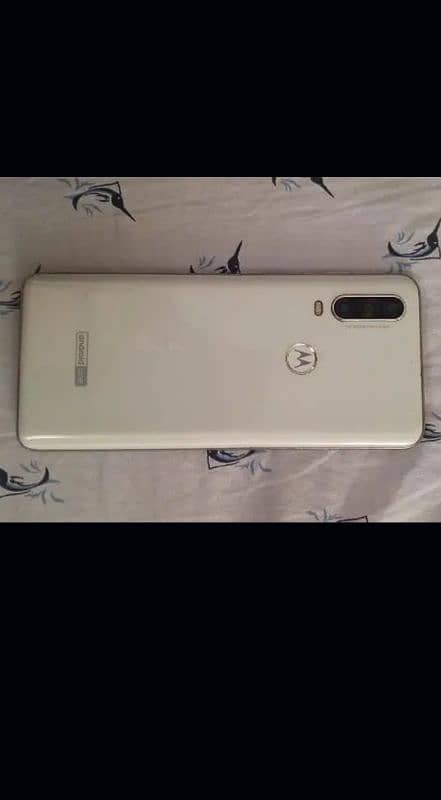 Motorola one action for sale . . . 0