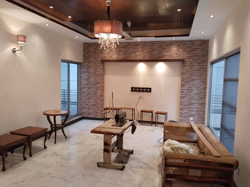 Modern Design Kanal Like New Upper Portion Near Roots LGS Beacon House For Rent in DHA Phase 5 10