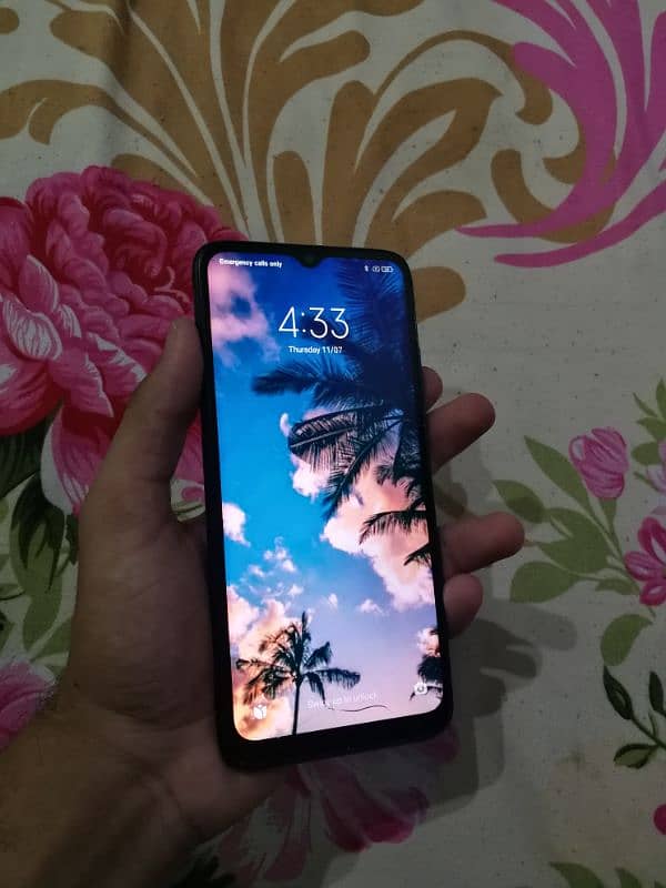 Redmi 9C / 3/64gb / With Box / minor glass crack/Official PTA Approved 4