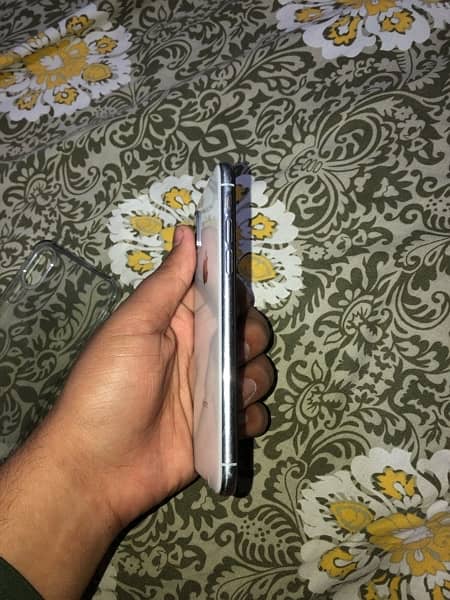 iPhone X 64gb pta approved 3