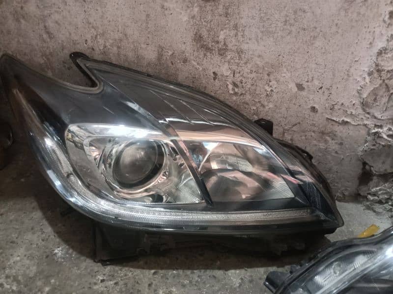 Prius 1.8 Projector Drl Original Headlights Available 1