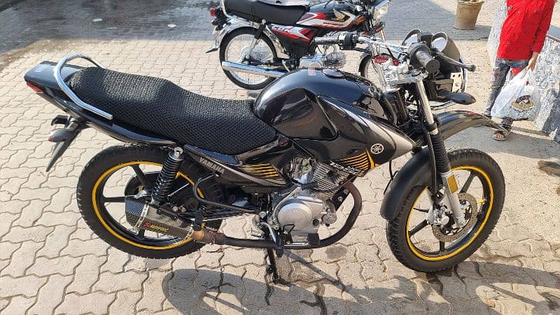 Yamaha YBR 125G Model 2024 UNREGISTERED 1