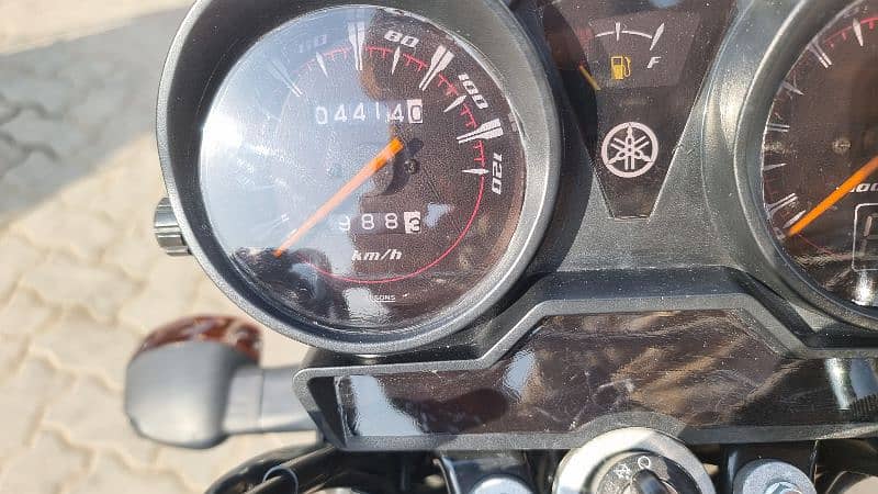 Yamaha YBR 125G Model 2024 UNREGISTERED 2