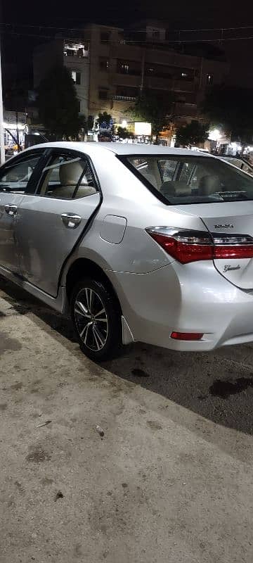 Toyota Altis Grande 2017 1.8 good condition 3