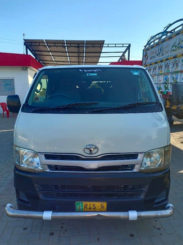 Toyota Hiace 2012 6