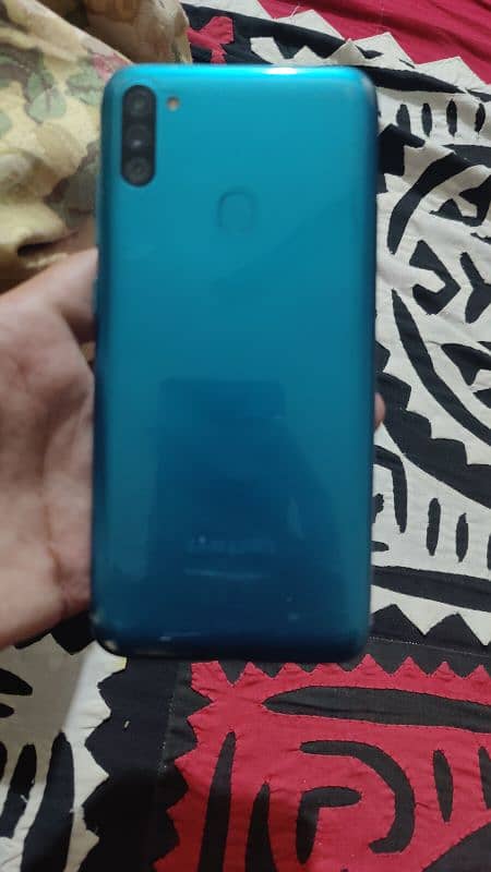 Samsung m 11 32gb 3gb no fault. exchange possible 1