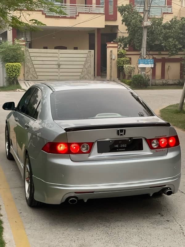 Honda Accord cl9 5