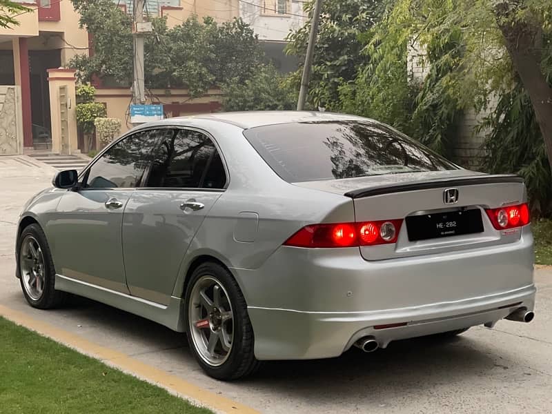 Honda Accord cl9 6