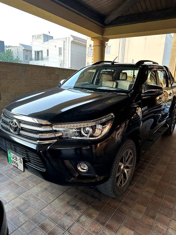 Toyota Hilux 2020 1