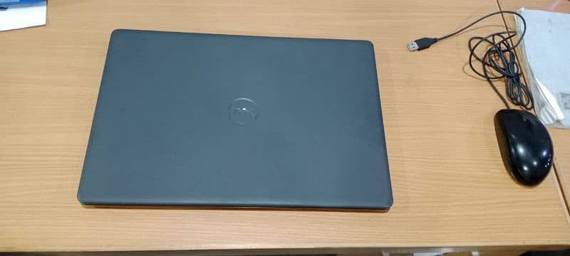 Dell Inspiron 15 3000 1