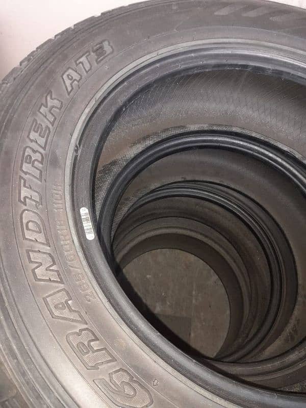 fortuner tyres 4