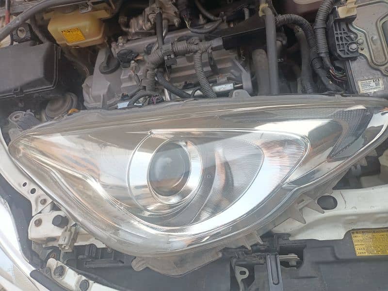 Prius, Aqua, Vitz All Models Headlights Backlights Available 3