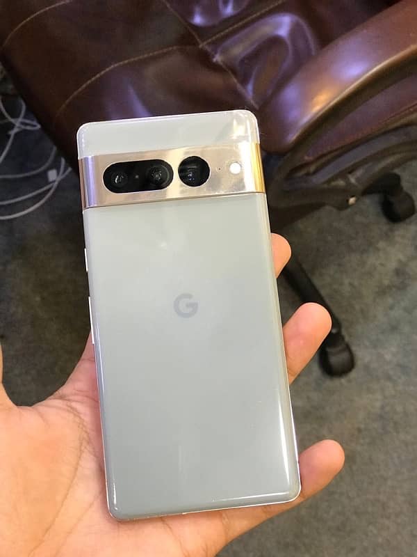 Google pixel 7 pro 9