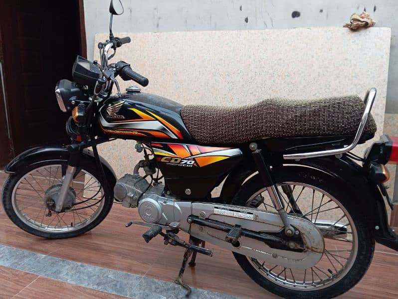 Honda CD 70 black 2022 0