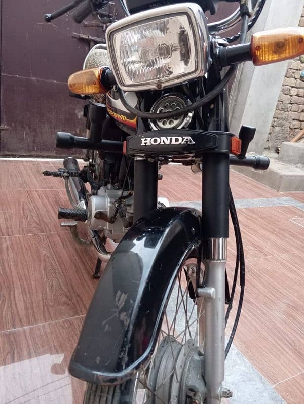 Honda CD 70 black 2022 1