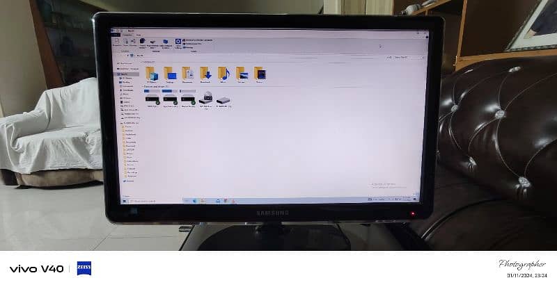 Samsung sa350 monitor l e d 22 inches landscap 2