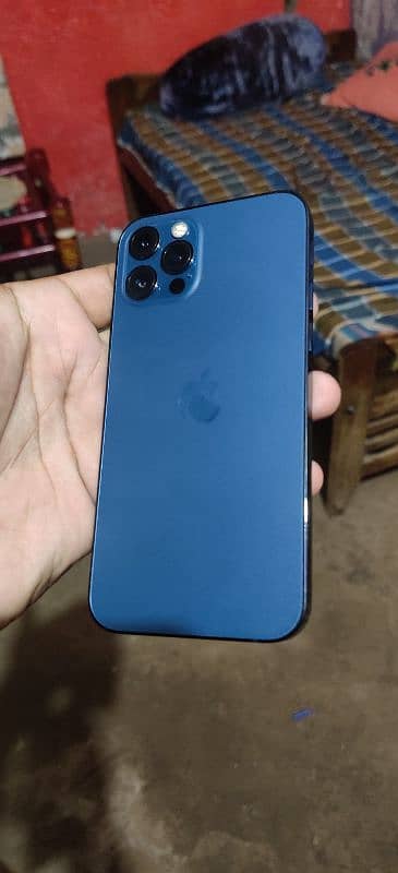 I phone 12 pro Factory Unlocked 1