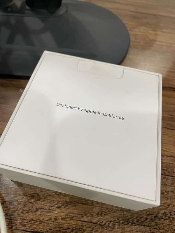 AirPods Pro Original with Wireless Charging Case 9