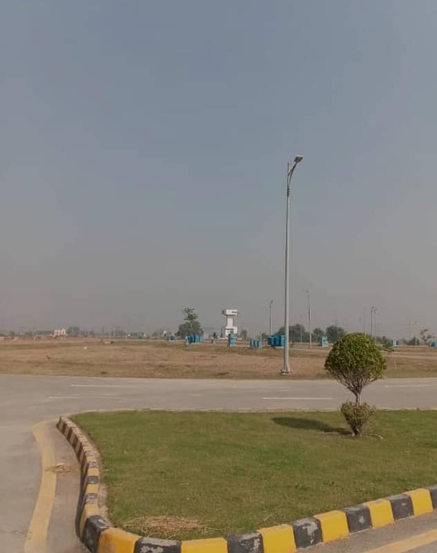 10MARLA RESIDENTIAL PLOT AVAILABLE FOR SALE AT PRIME LOCATION IN BAGH E IRAM 2