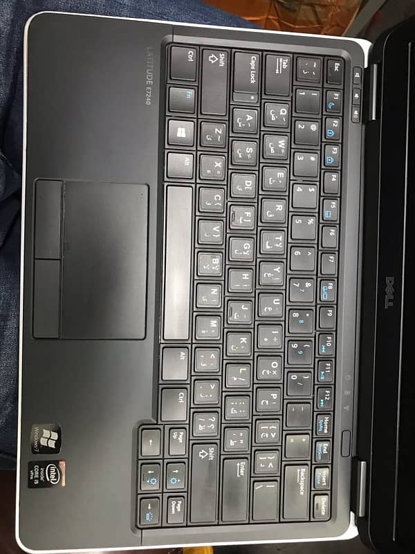 Dell Latitude E7240 3