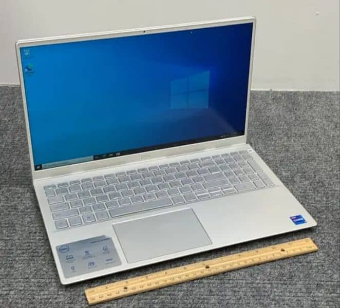 laptop /core i7 7th gen, 32gb ram, 2tb hard, 4gb Nvidia 940MX 0