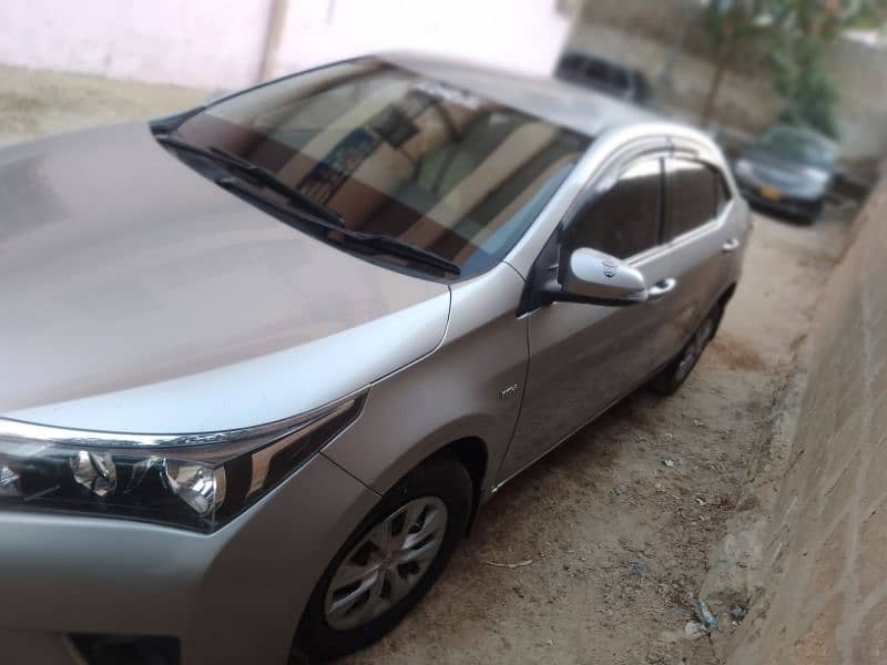 Toyota Corolla GLI 2015 R 2016 original mint condition fimly car 3