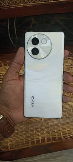 Vivo v 30e