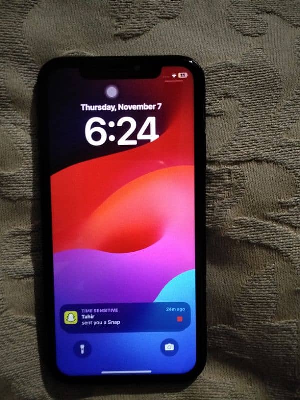 I phone XR 256 gb 4