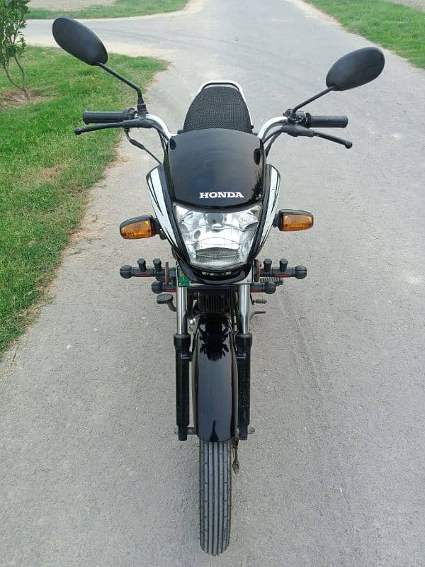 Honda Pridor 2018 – Black | Excellent Condition & Fuel Consumption 5