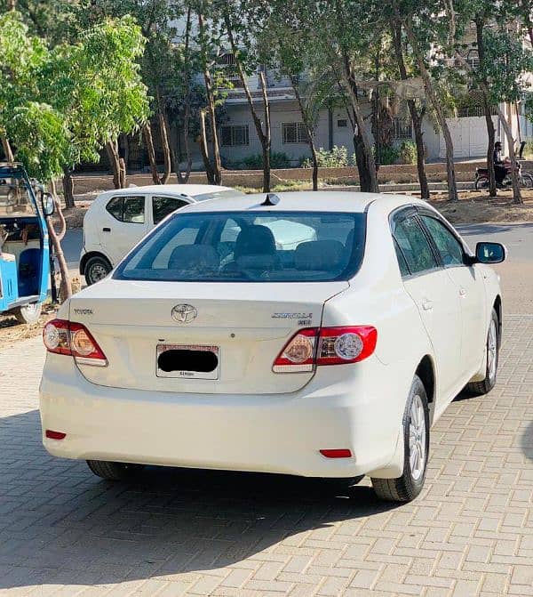 Toyota Corolla GLI 2012 ful genuine condition. 4