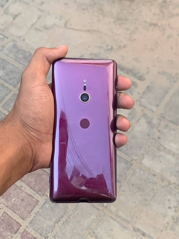 sony xperia xz3 1