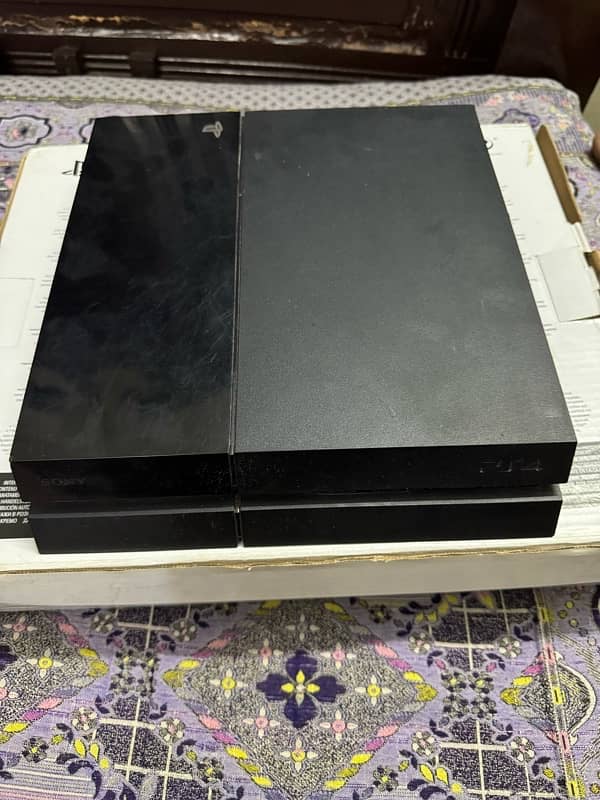 ps4 Fat 500gb With 2  controller and 6 famous games 1