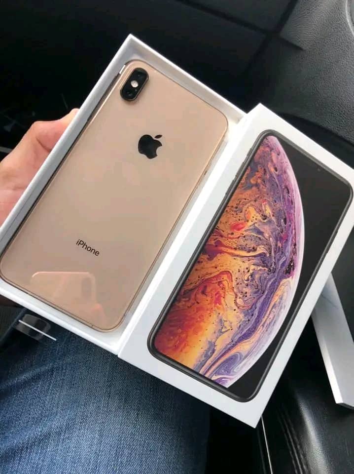 iPhone xs max 256 gb 03256055551 my whatsapp number 1