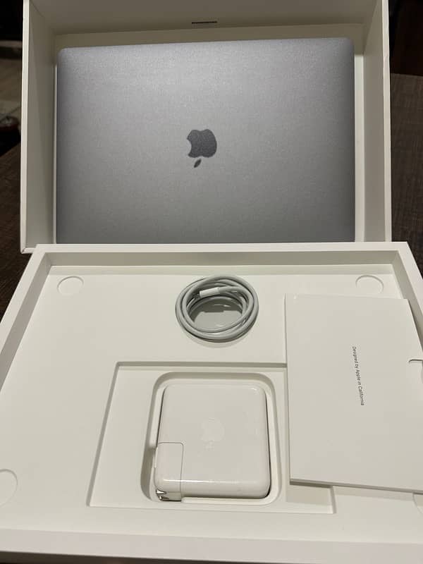 MacBook Pro M2 13-inch 6