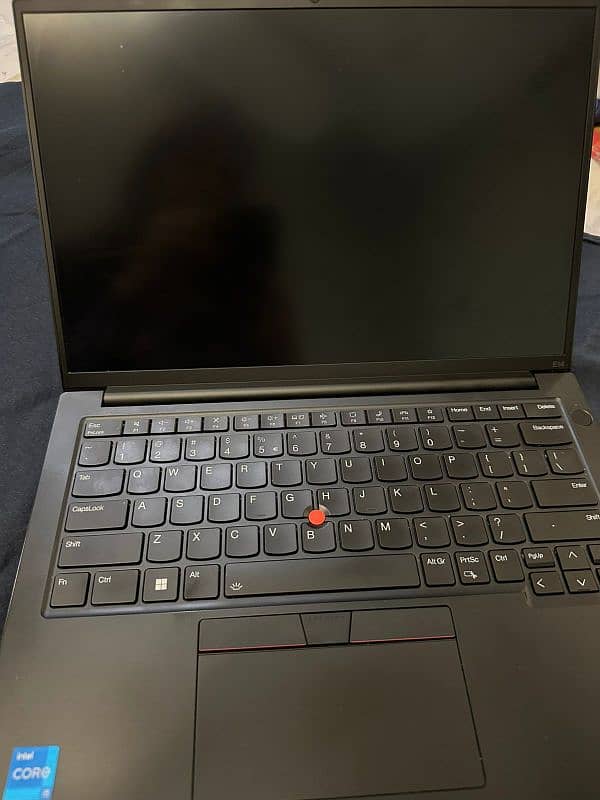 Lenovo Thinkpad E14 Gen 5 with Original OS & backlit keyboard 0