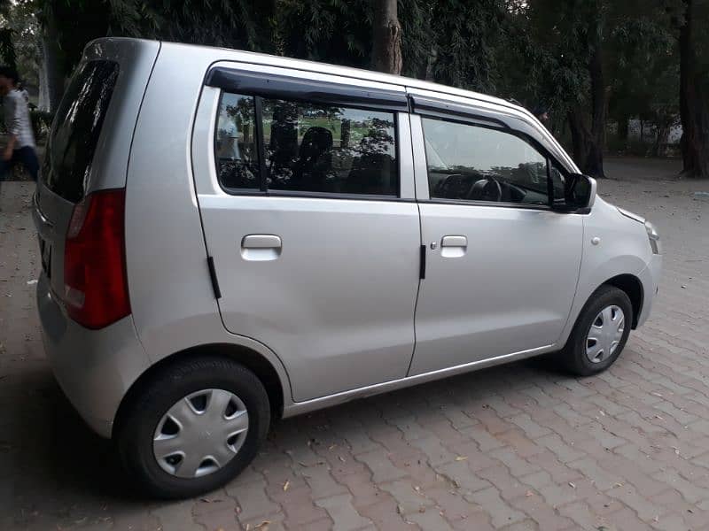 Suzuki Wagon R 2017 7