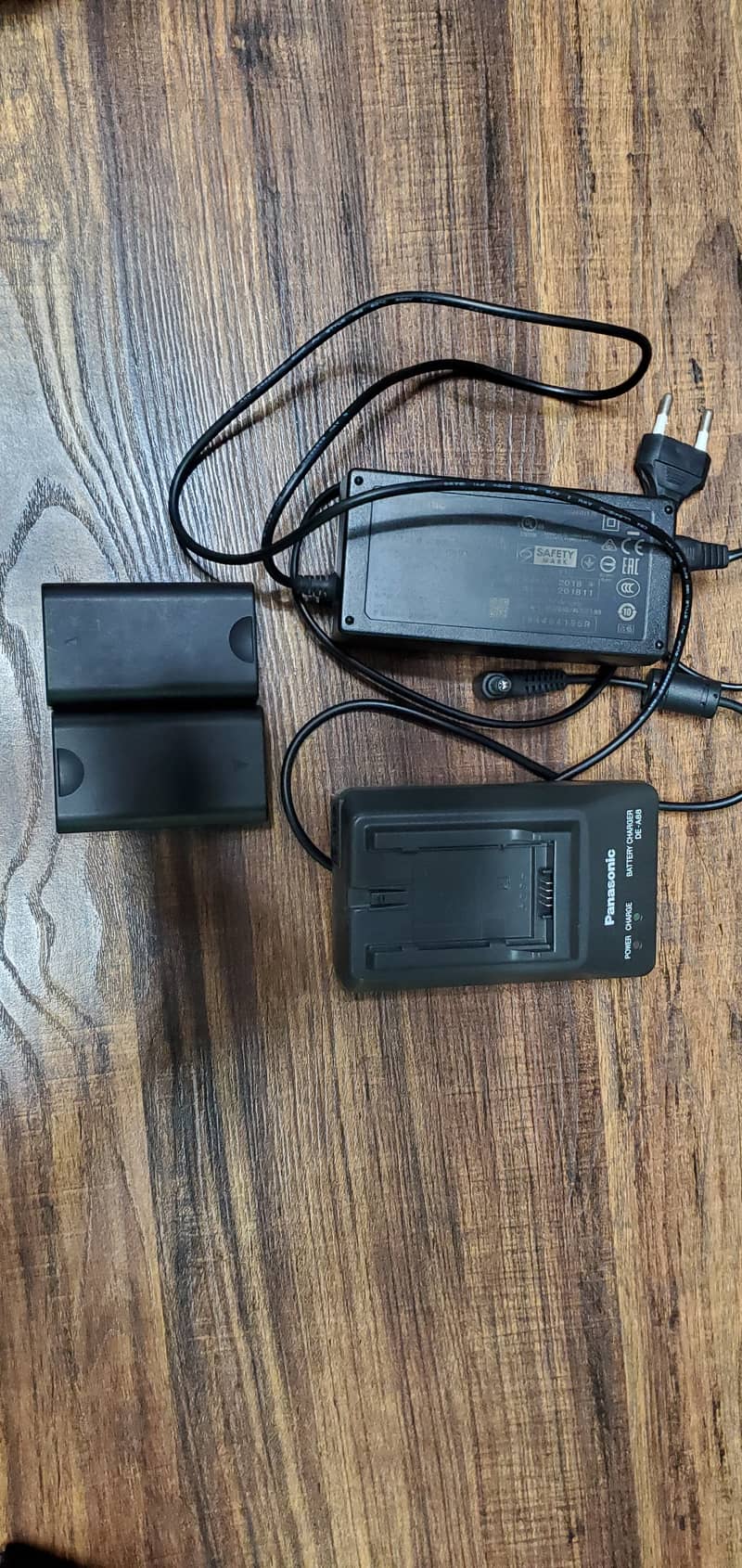 Panasonic HC-Pv100 HD Camcorder with all Genuine Accessories 5