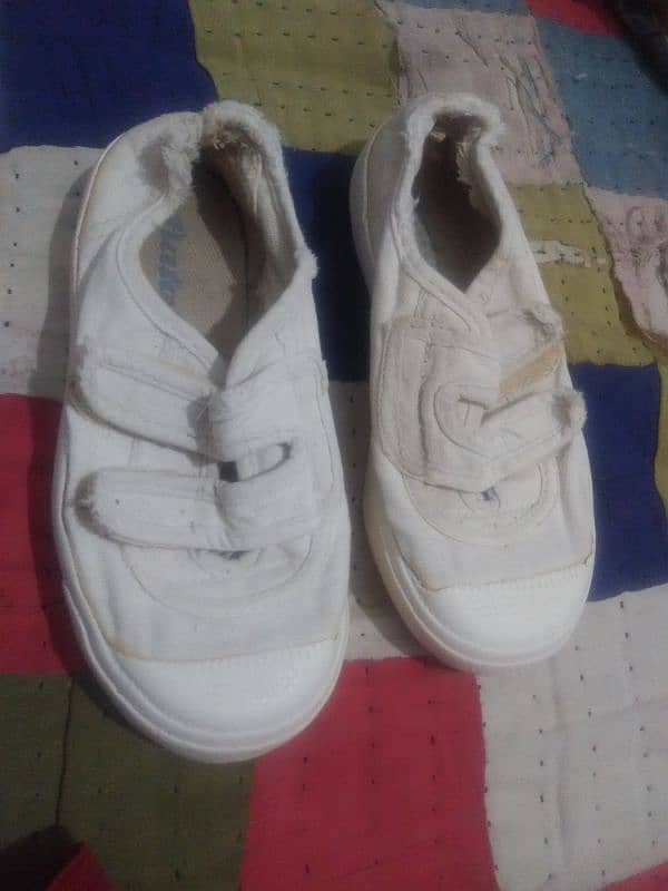 white school shoes orignal Bata 1