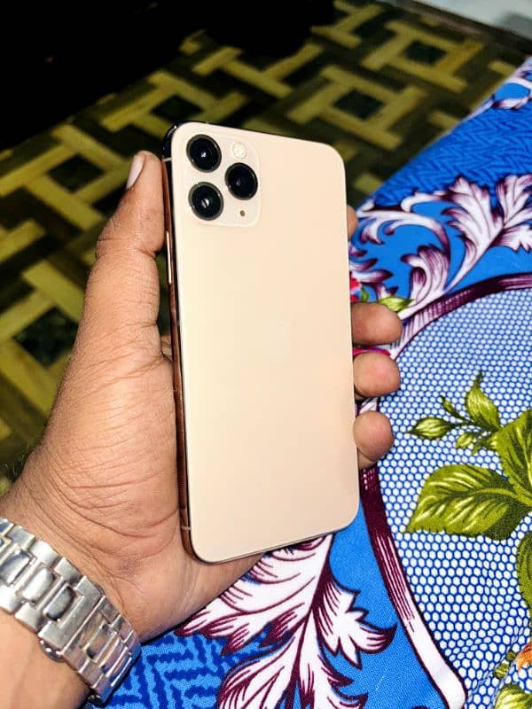 Iphone 11 pro Gold 0