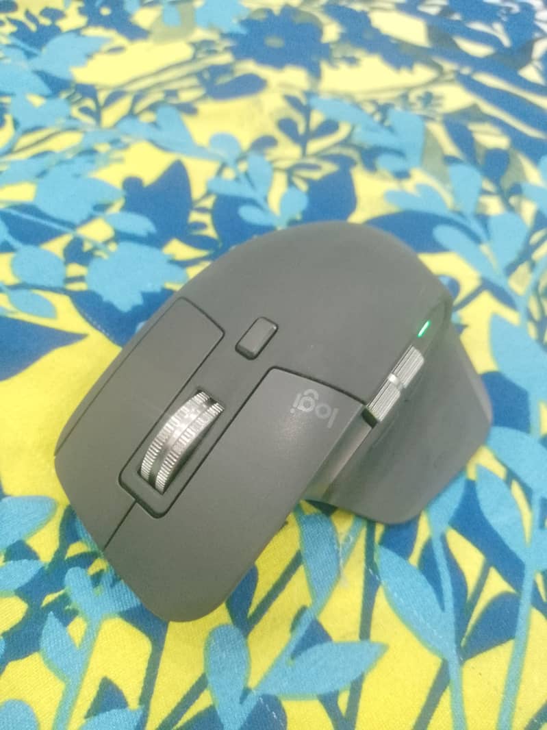 Logitech Master 3 10/10 condition 2