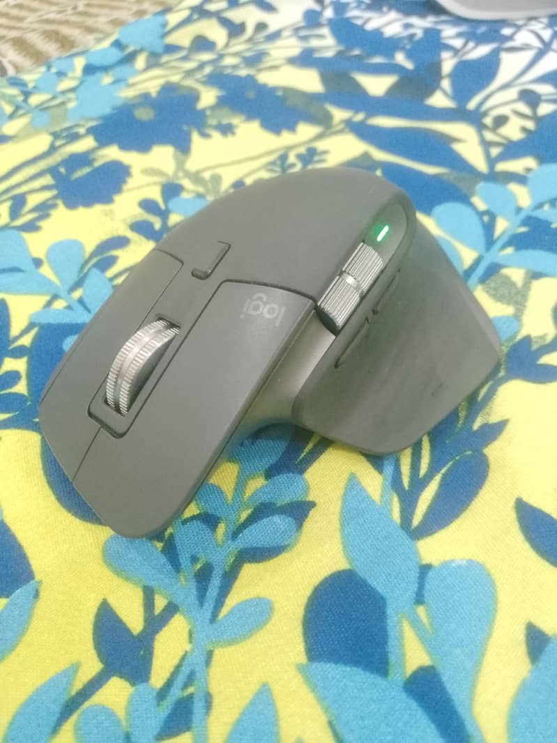 Logitech Master 3 10/10 condition 5