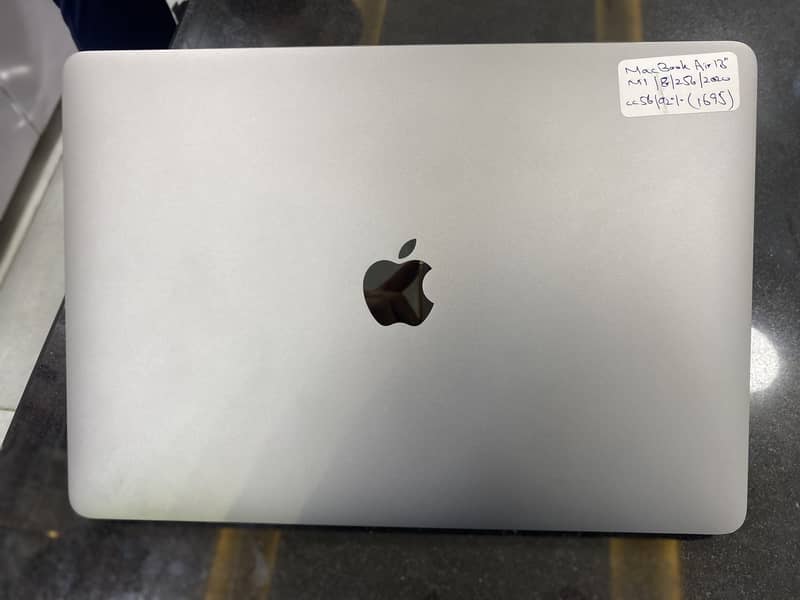 MACBOOK AIR 2020 M1 10/10 1