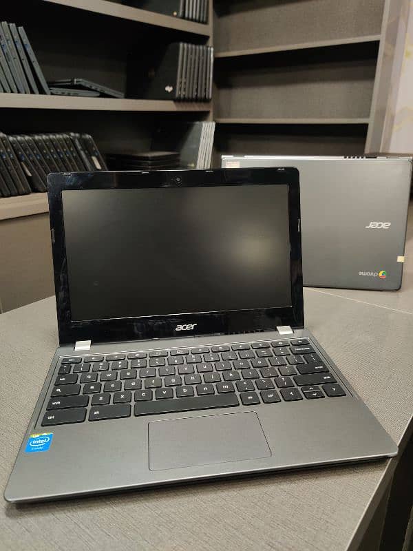 Acer Chromebook C740 | 4GB Ram | 128GB M2 SSD | Windows 10 0