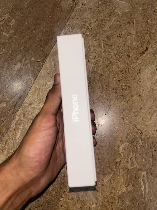 I phone 14 256Gb 4