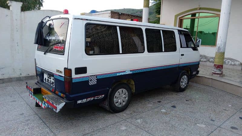 Toyota Hiace Super GL 1988 (2014) 5