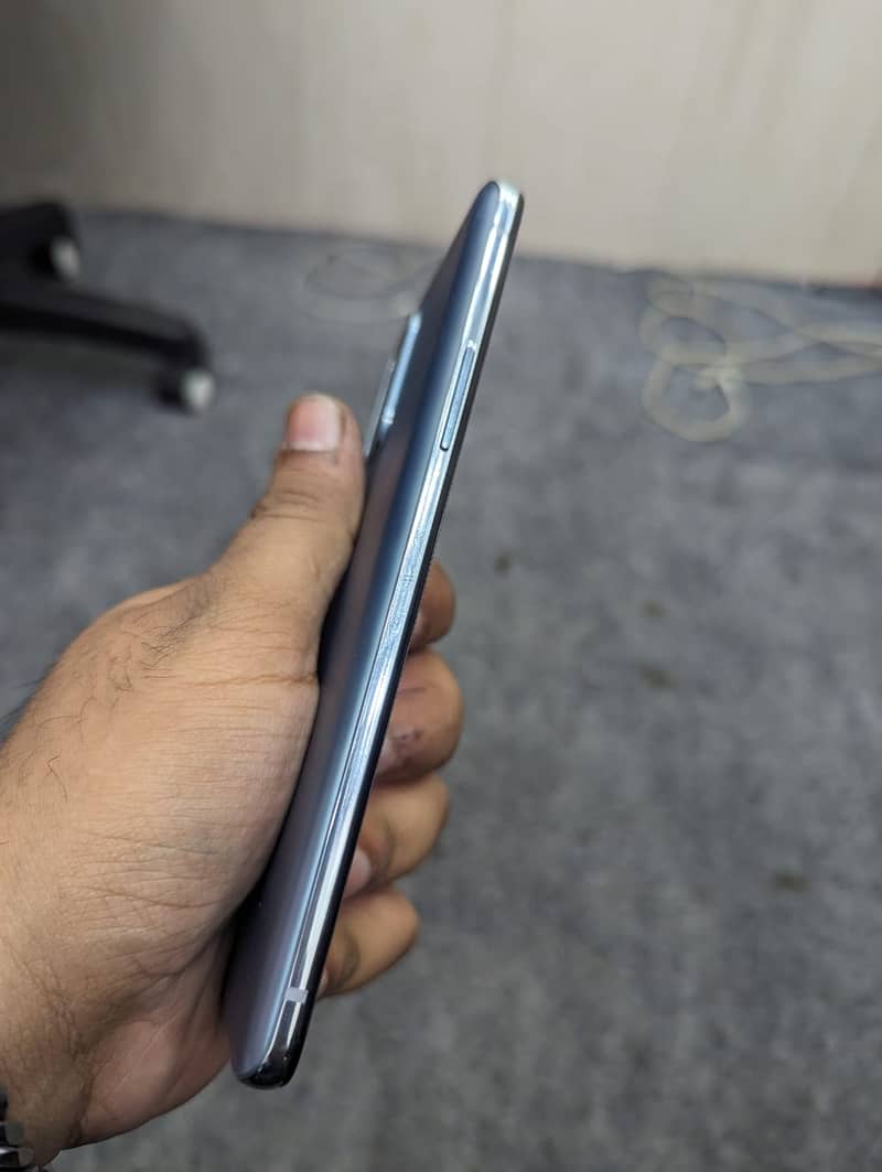 One plus 8t global 8/128 dual sim 2